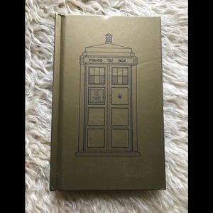 NEW-Dr. Who “Police Box” Journal